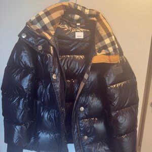 Burberry Black Puffer Jacket in Black Size Small with Patterned Collar